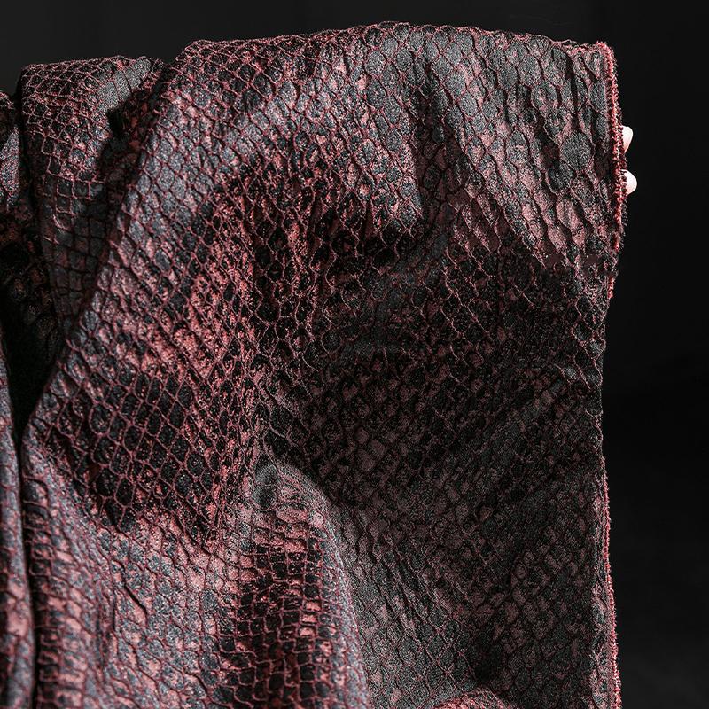50*130cm Luxury Apparel Jacquard Fabric Red Black Plaid Snake Skin Texture Vintage Washed Designer Fabric For Diy Sewing Dress