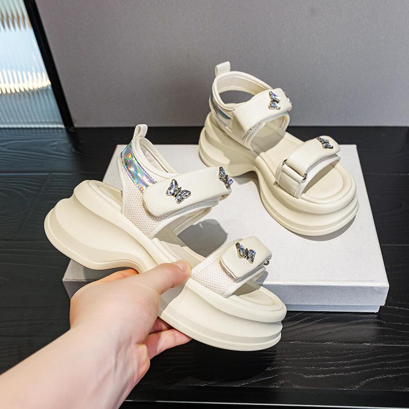 Internet celebrity super fire women's sandals 2025 summer new Velcro wear casual sports small thick sole women's sandals