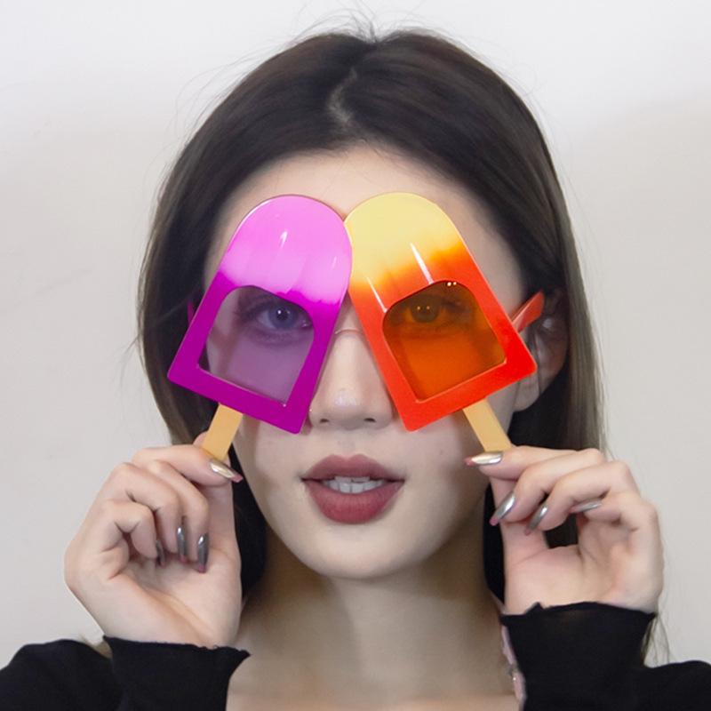 Personalisierte Cartoon-Sonnenbrillen für Abschluss- und Geburtstagsfeiern