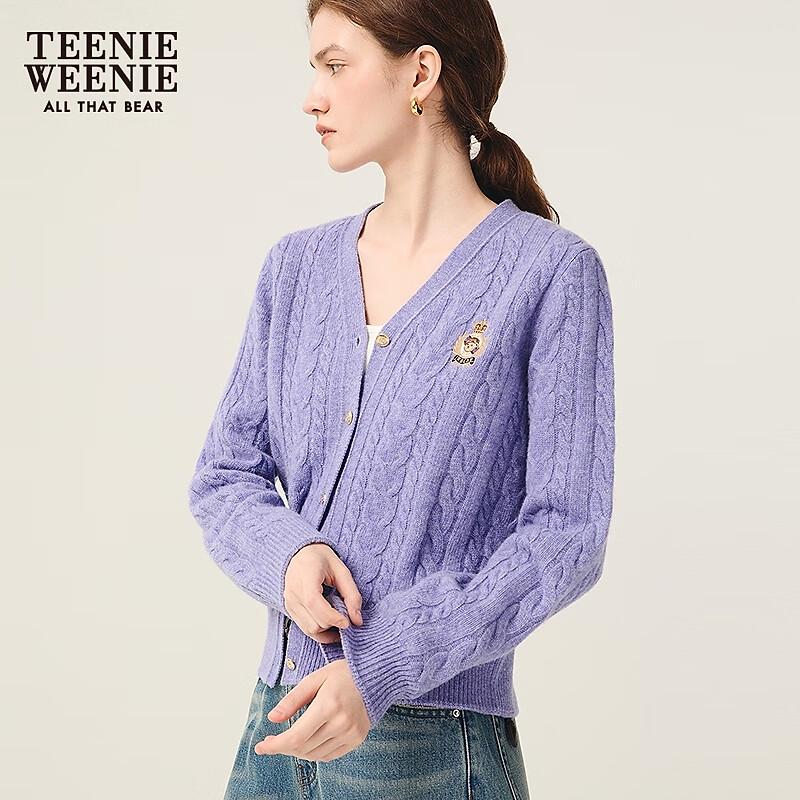 

Teenie Weenie Women s College Style Loose Fit V-Neck Knit Sweater S