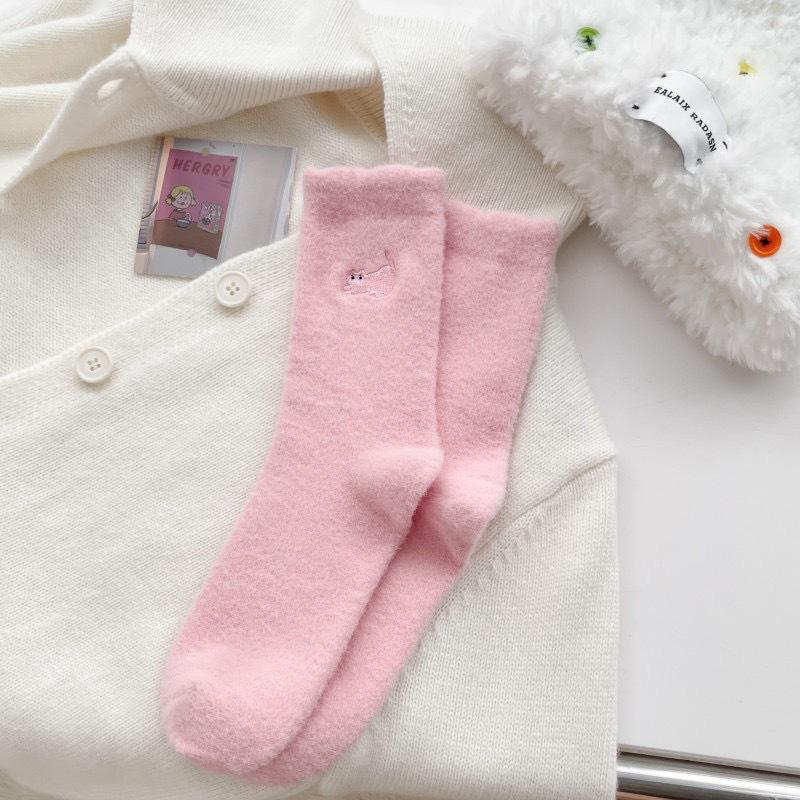 

Cozy Women s Mid-Calf Socks - Velvet Lined, Warm, Cartoon Kitten Design for Autumn/Winter One Size рожевий
