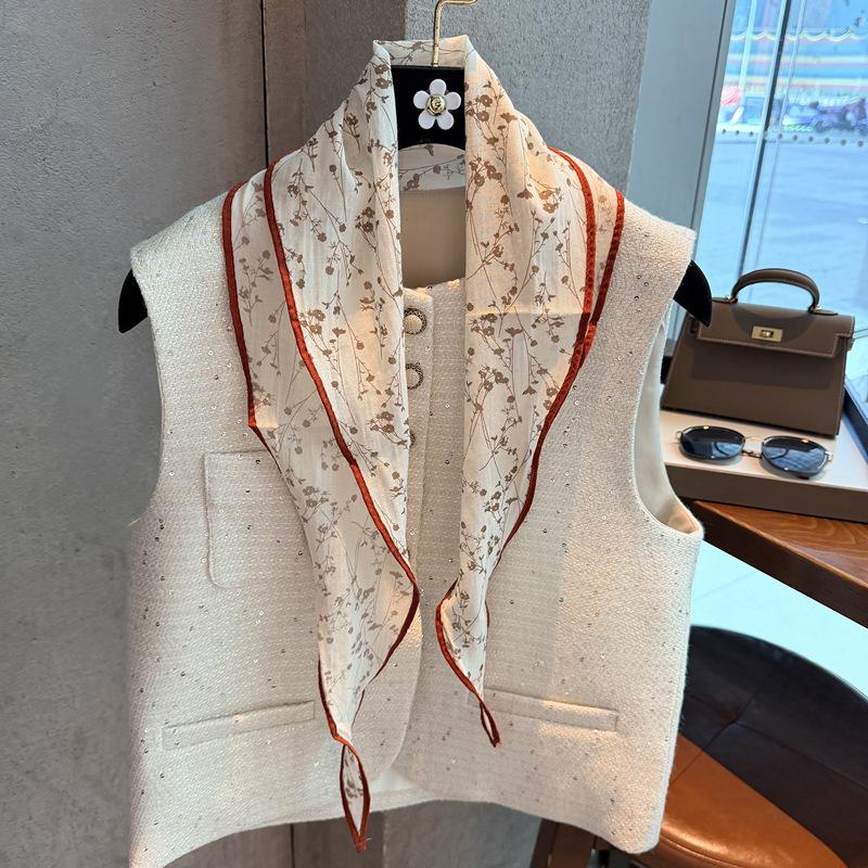 Trend versatile small fragrance style versatile floral triangle scarf stacked on top of niche sunshade scarf silk scarf accessories silk scarf