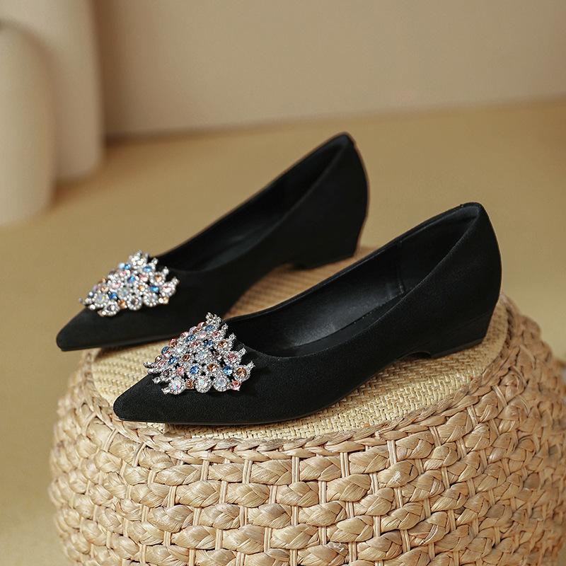 2025 new fashionable colored rhinestone pointed head shallow mouth single shoes women's thick heel soft leather not tired feet comfortable low