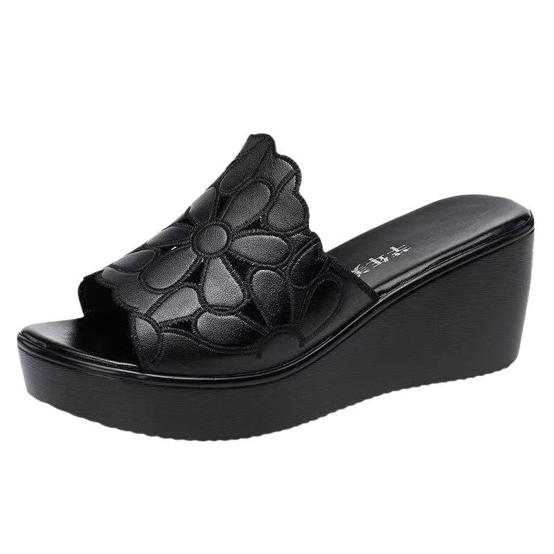 Leisure 2025 spring and summer new solid color fashion outer wear hollow breathable one-character slope heel cool slippers