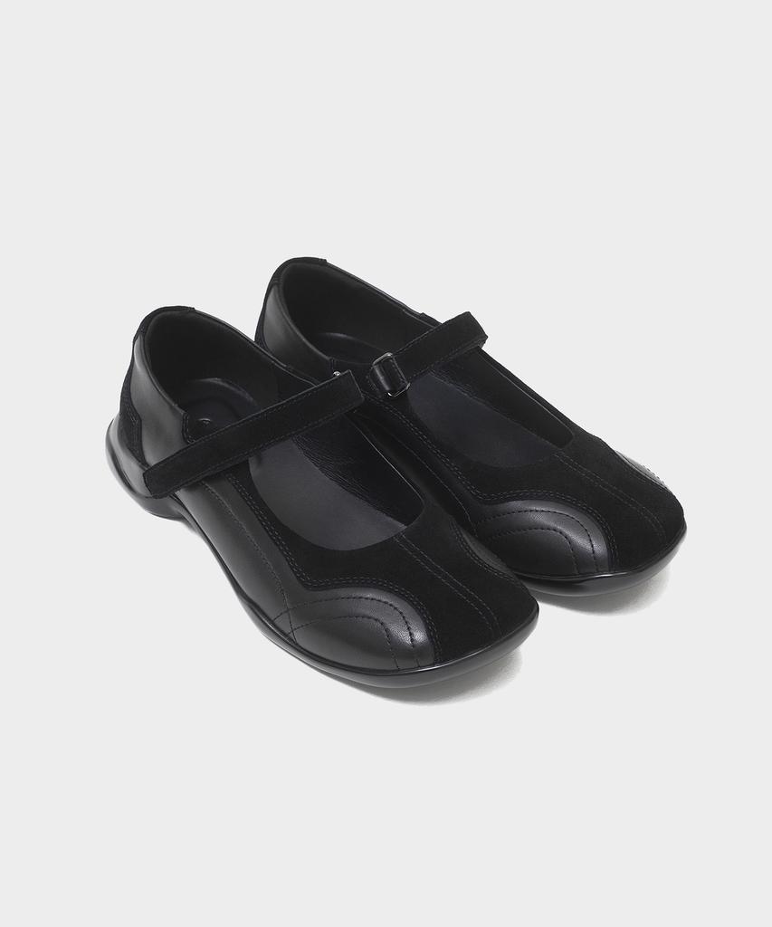 Pemont Square Mary Jane (Black)