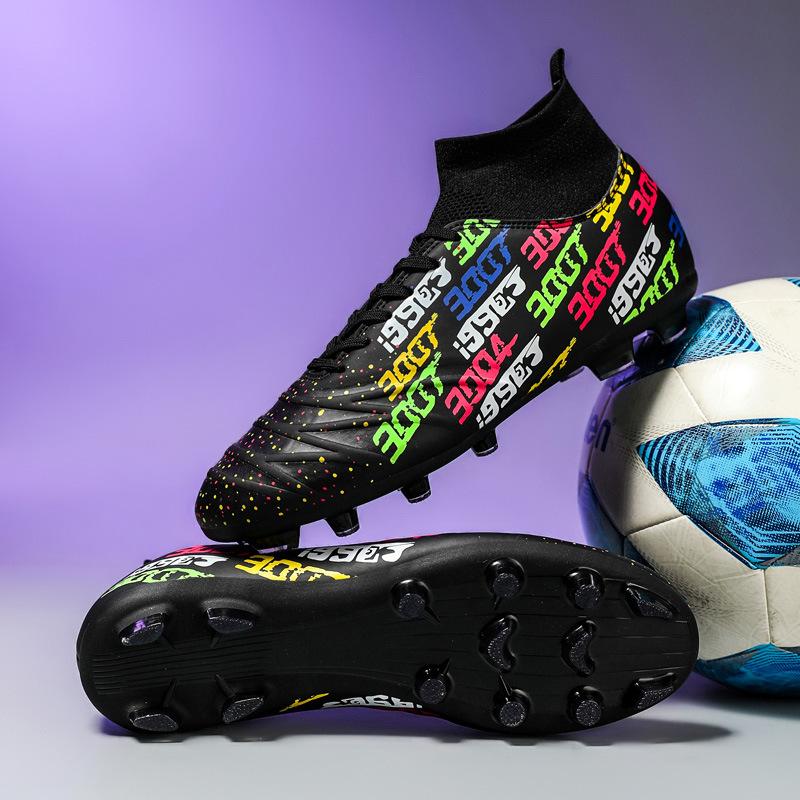 Large Size Football Shoes Teen Boys and Girls Students Grass Spikes Broken Nails Breathable Game Training Shoes