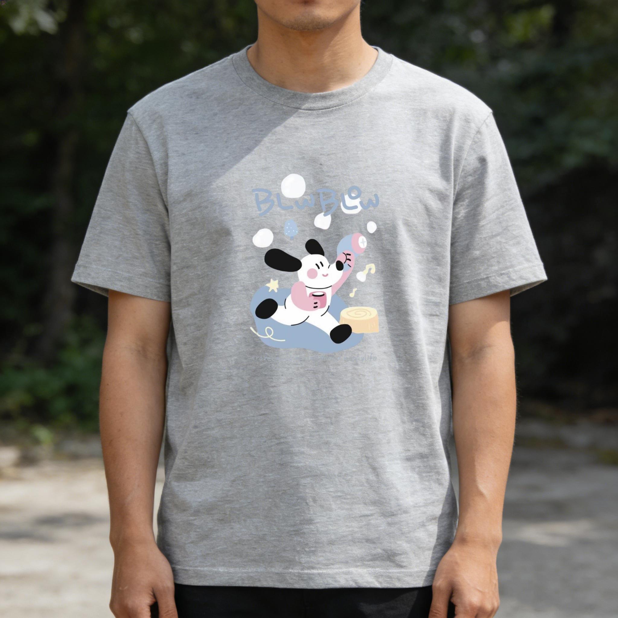 

Adult and Childrens Healing Niche Playful Bubbleblowing Puppy Pure Cotton Tshirt Versatile Couple Top S