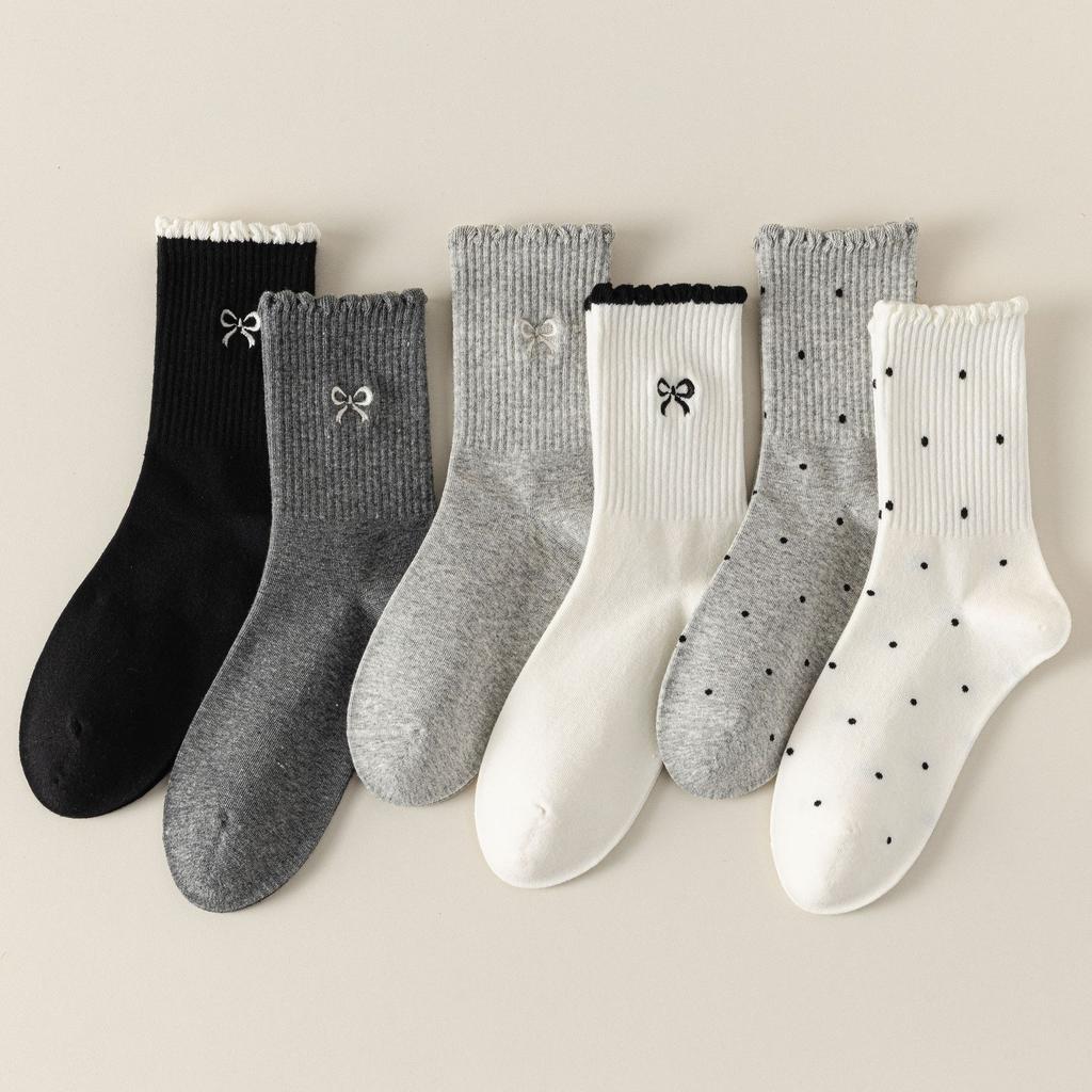 Female Autumn and Winter New Embroidery Bow Lace Polka Dot Wicking in The Tube Stack Socks