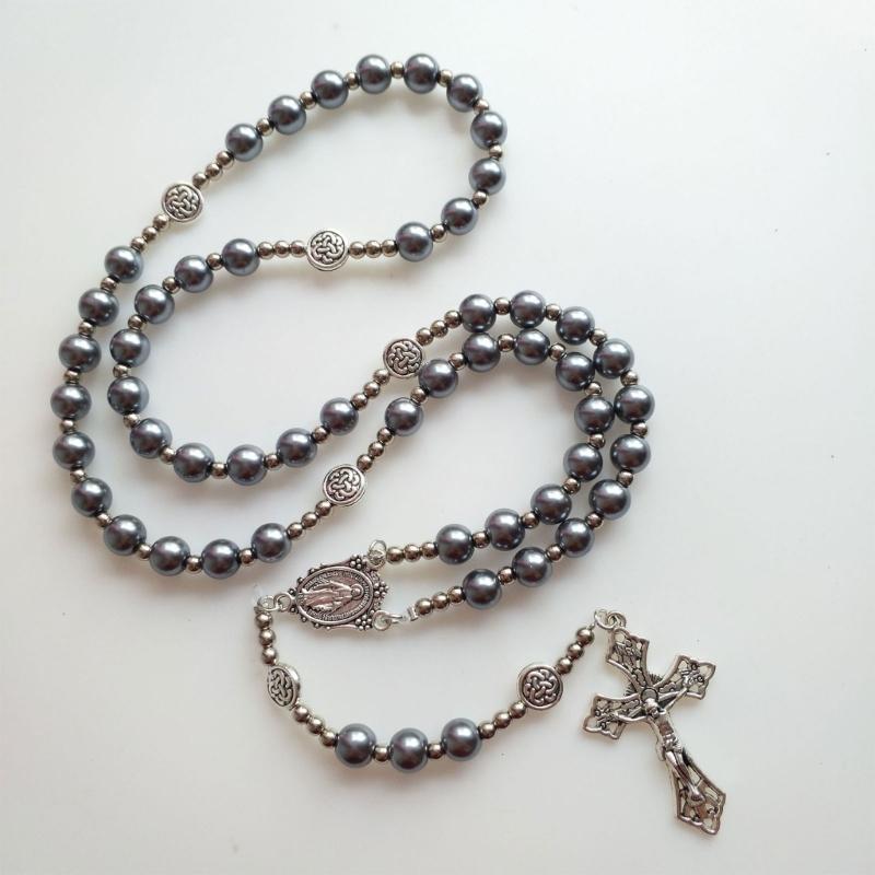 Round Glass Beads Rosary Necklace Mary Jesus Crucifix Pendant Religious Necklaces for Men Women Jewelry Charm Gift