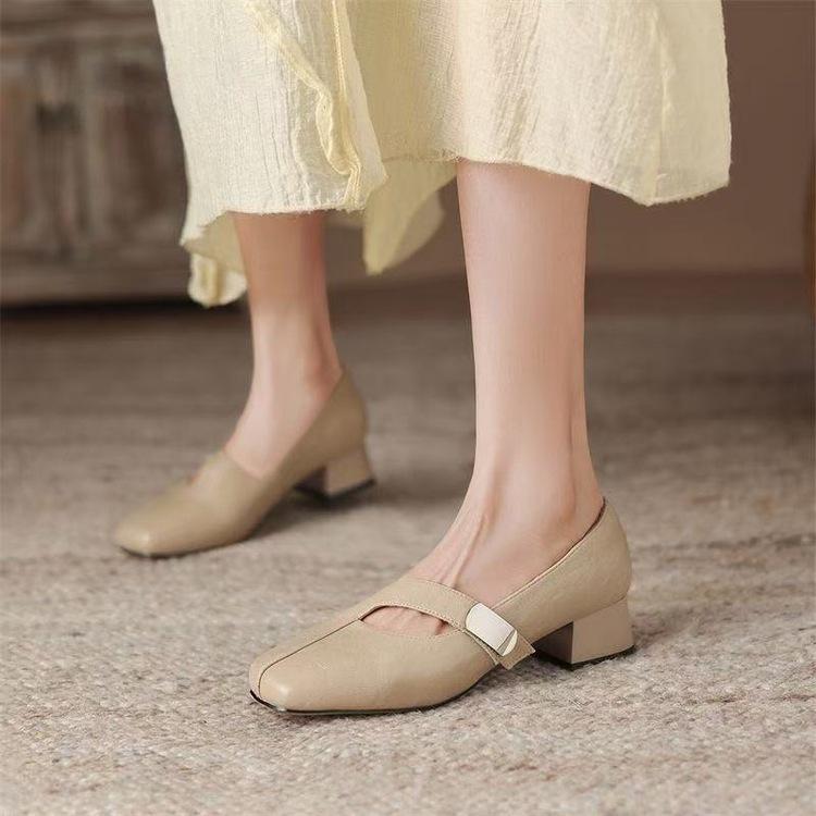 French square head shallow mouth single shoes spring and summer new low-heeled small leather shoes thick-heeled Mary Jane shoes