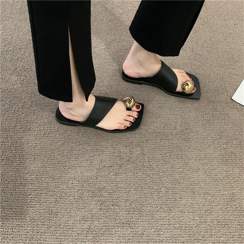 Square Head Metal Buckle Toe Slippers Women's Summer Wear Flat Bottom Thin Personality Set Toe Roman Sandals Women's Shoes