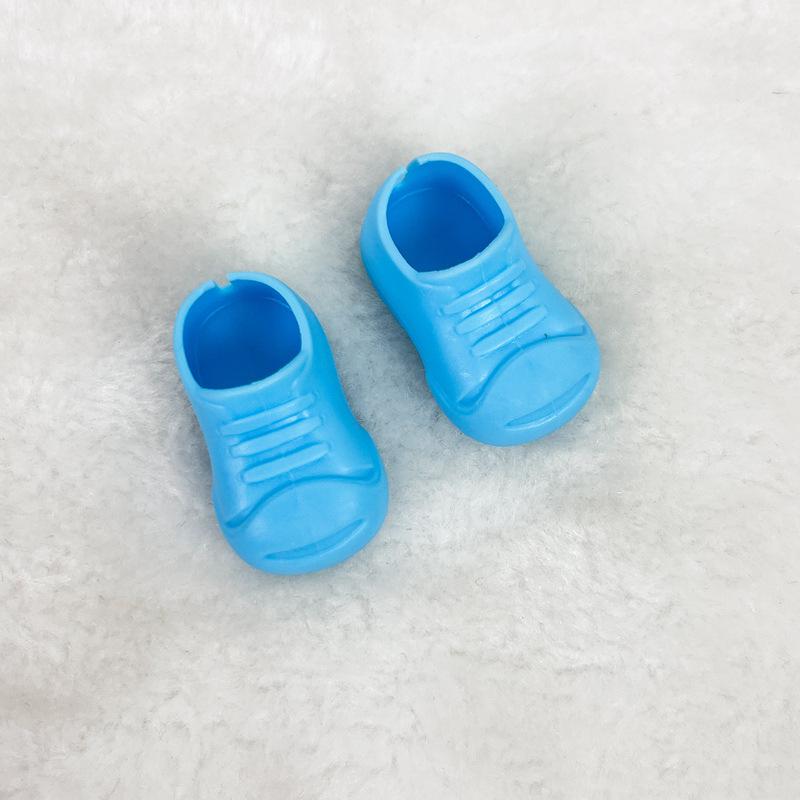 Labubu Doll Fashion Set: 17cm Cute Sit-Stay Raincoat Outfit & Accessories