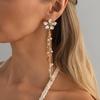 Orecchini a Bottone con Fiore Smaltato e Lungo Pendente a Frange Boho con Catena di Perle e Cristalli per Donne Gioielli da Vacanza