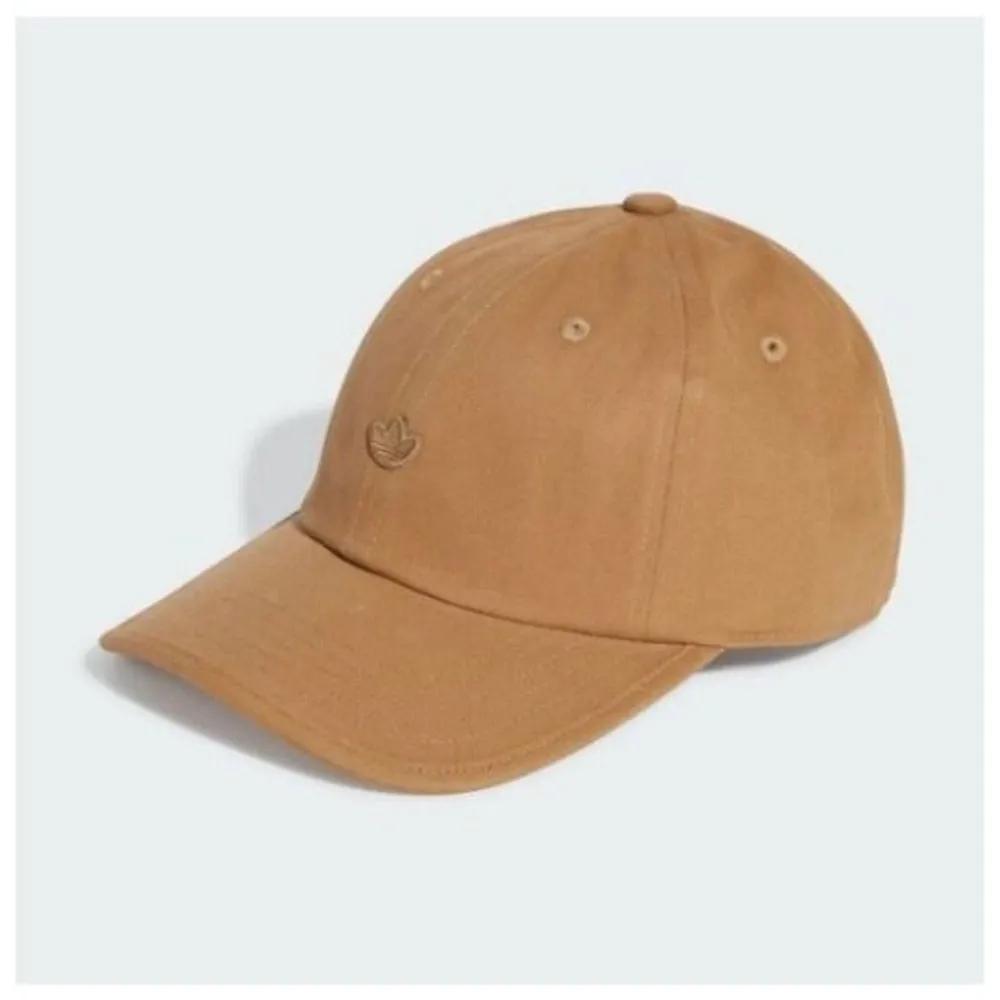 [adidas] XQK JN7135 Premium Essentials Dad Cap Beige tones