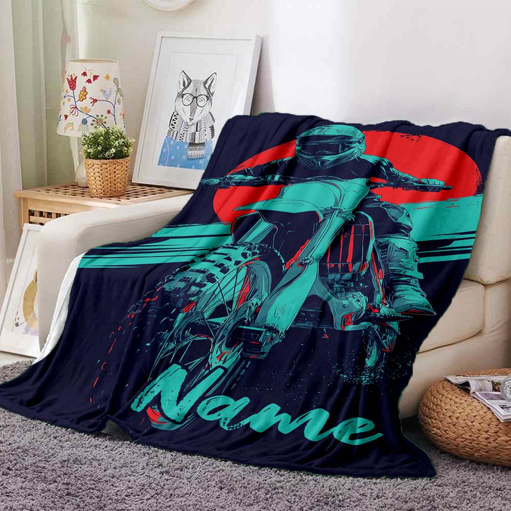 Coperta stampata a tema moto da fuoristrada con nome personalizzato - Perfetta per divano, letto, viaggi e uso all'aperto | Lavabile in lavatrice, accogliente e resistente.