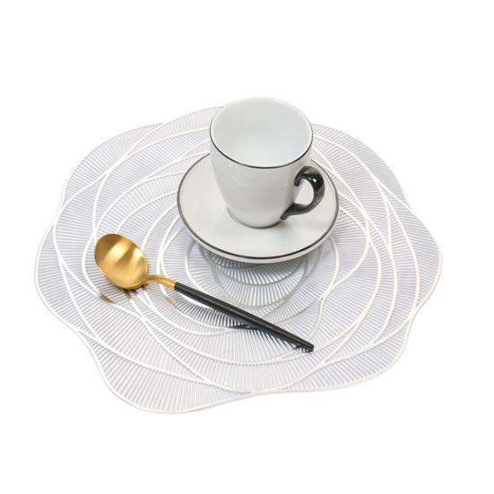 Rose Placemat Anti-scald Heat-Resistant Non-slip Waterproof Heat Insulation PVC Dishwasher Safe Dining Table Decoration