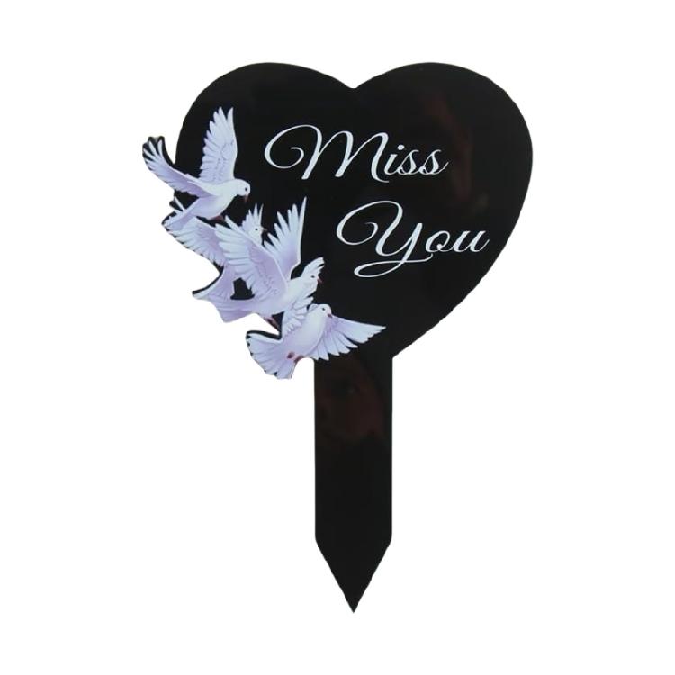 Remembrance Plaque Heart Shape Cemetery Memorials Gift Weatherproof Acrylic Engraved For Loved One Outdoor Decoration