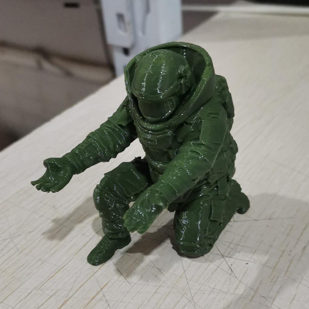 

3D Printed Warrior Pen Holder Funny Pencils Holder Special Forces Pen Stand Office Desk зелёный