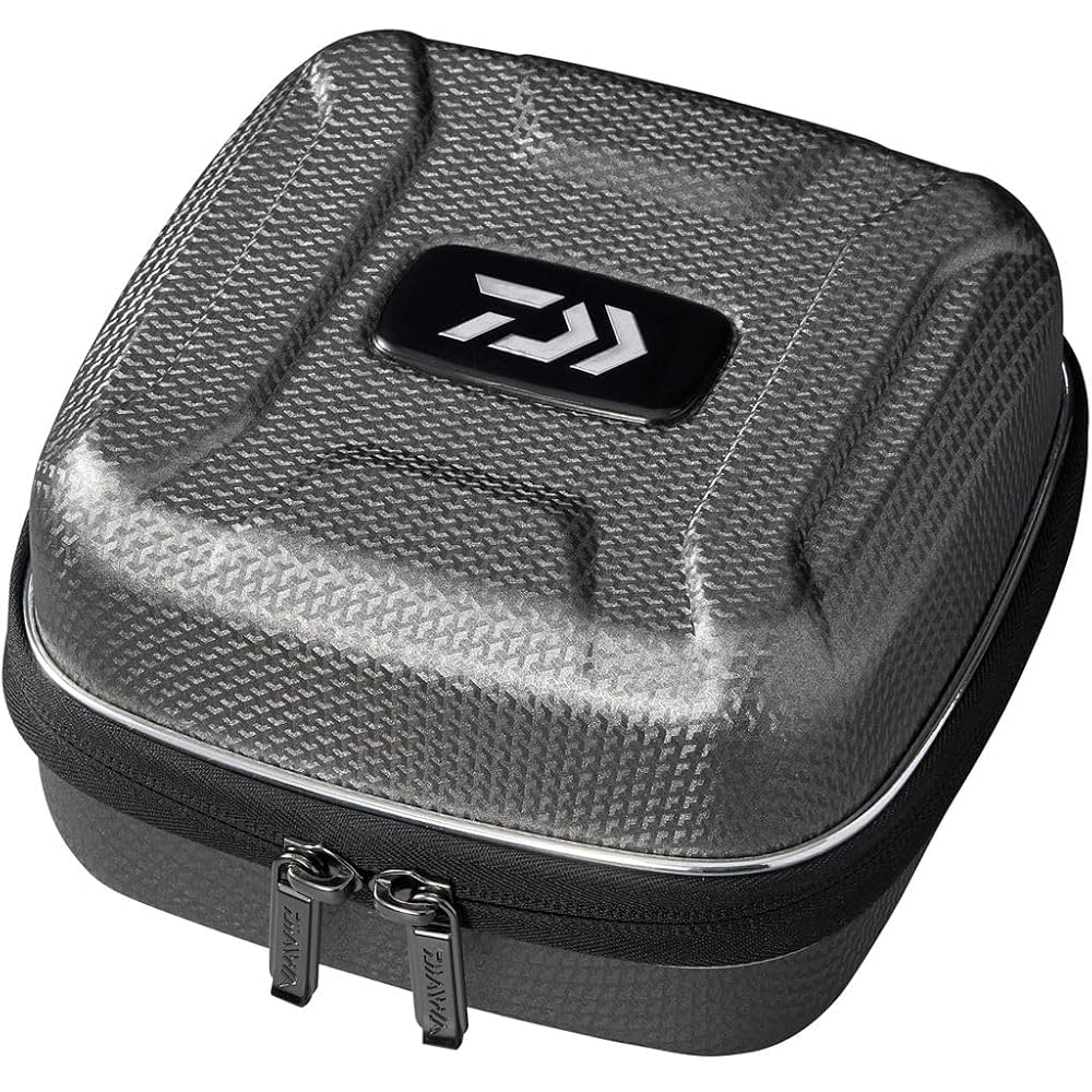 Daiwa SP-M(A) Semi-Hard Reel Cover Black Fishing Tackle Storage Bag