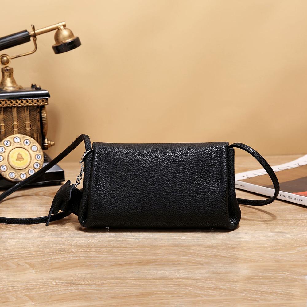 2025 Módní malé dámské kabelky přes rameno Kabelka z pravé kůže z měkké hovězí kůže Dámská crossbody kabelka s ornamentem slona