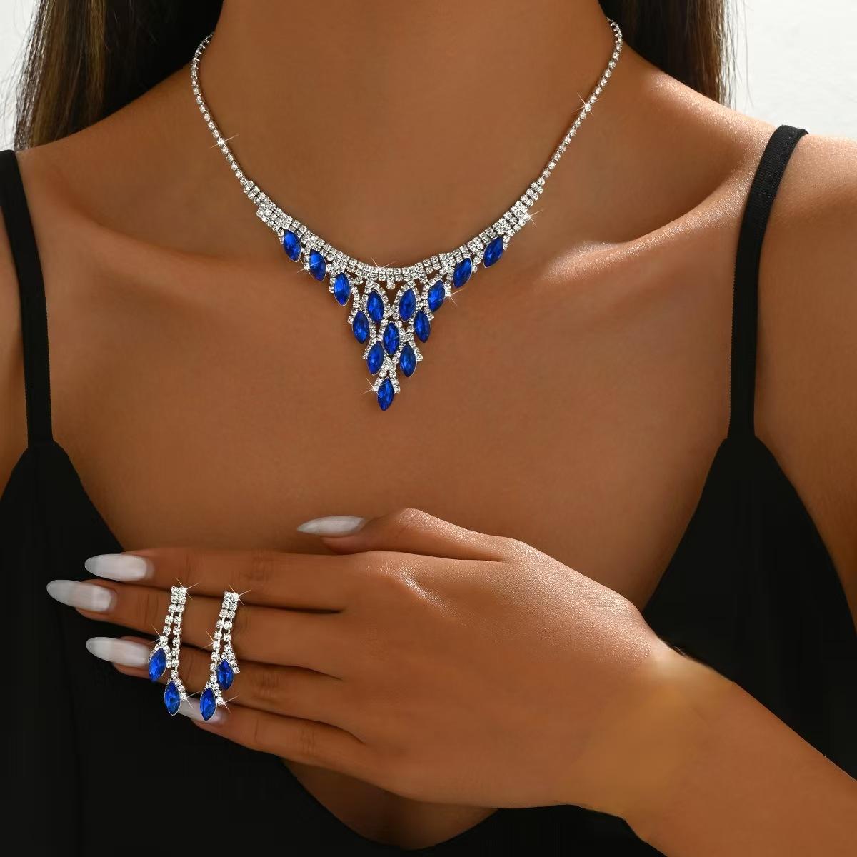 Bridal Crystal Full Diamond Necklace Earrings Bracelet Set Exquisite High-End Dress Necklace Accessories