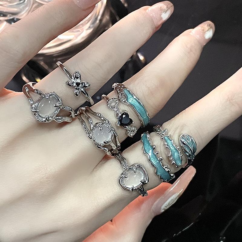 Niche Design Moonstone Cold Wind Dark Personality Gemstone Open Ring Advanced Sense Index Finger Ring Female