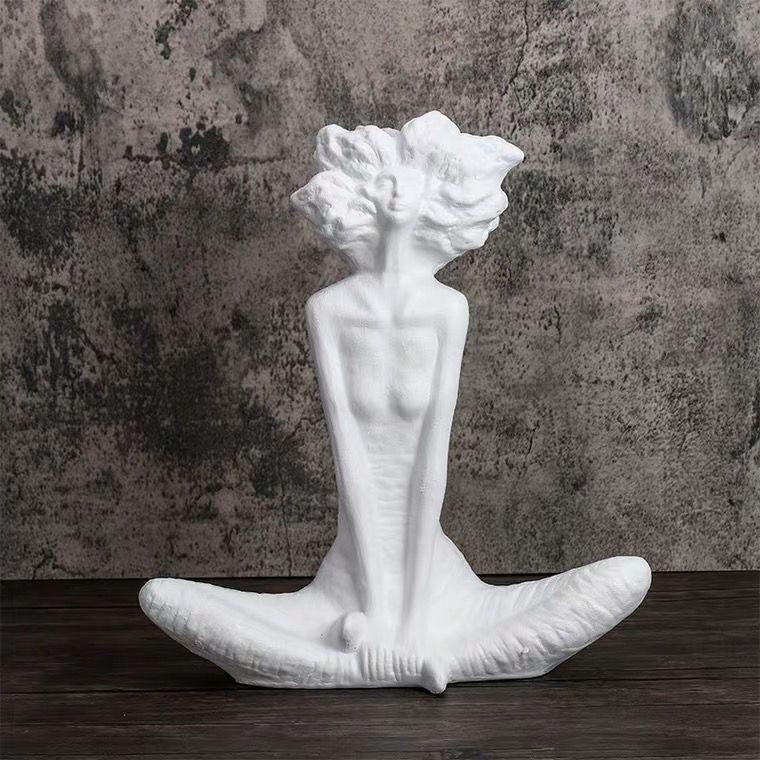 Luxury European Resin Afro Sculpture Decor for Living Room TV Cabinet