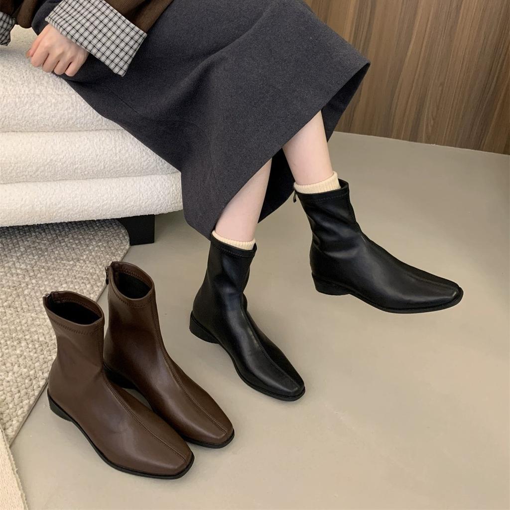 Korean version of square head thick heel rear zipper fashion boots women's new products in autumn and winter 2025 fashion texture comfortable short