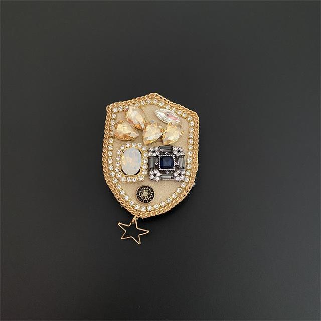 Classic Women Elegant  Number Pearl Crystal Brooch Badges Chains Tassel Exquisite Vintage Casual Suit Coat Pins Buckle Brooches