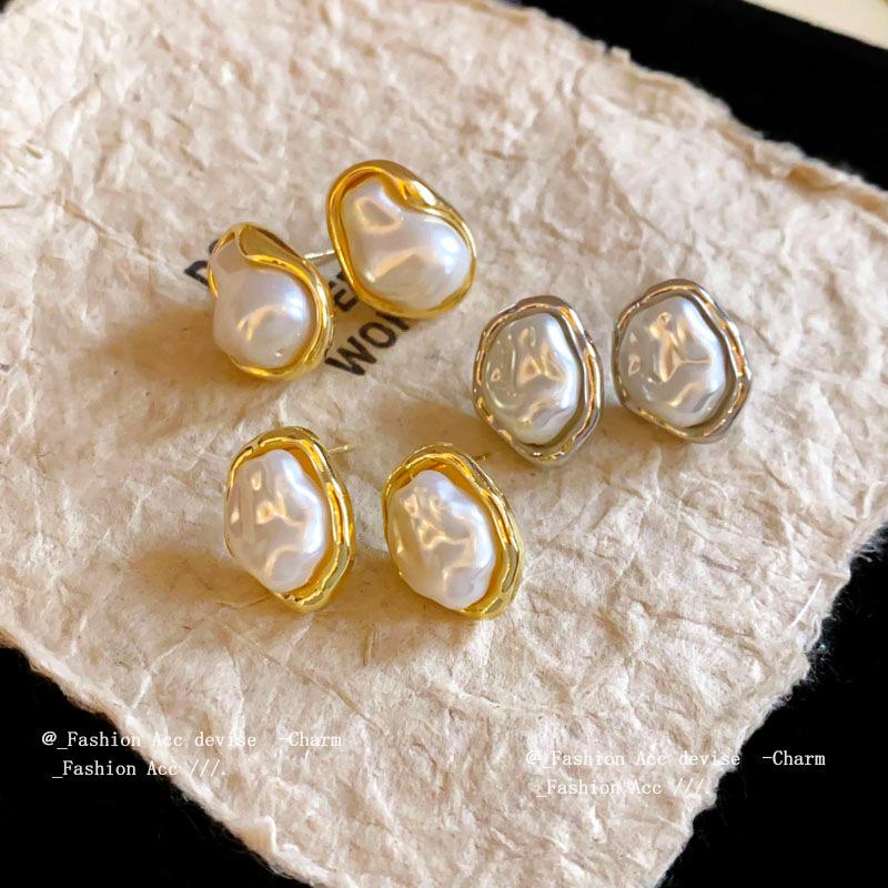 Silver needle pleated artificial pearl stud earrings French retro high-end earrings irregular fashion personalized earrings women