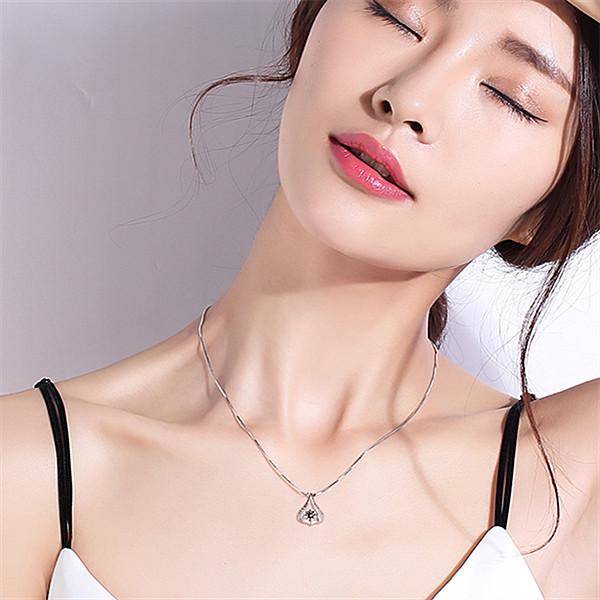 Korean & Japanese Style Heart-Shaped Water Drop Pendant Necklace for Women – Silver-Plated Clavicle Chain Jewelry