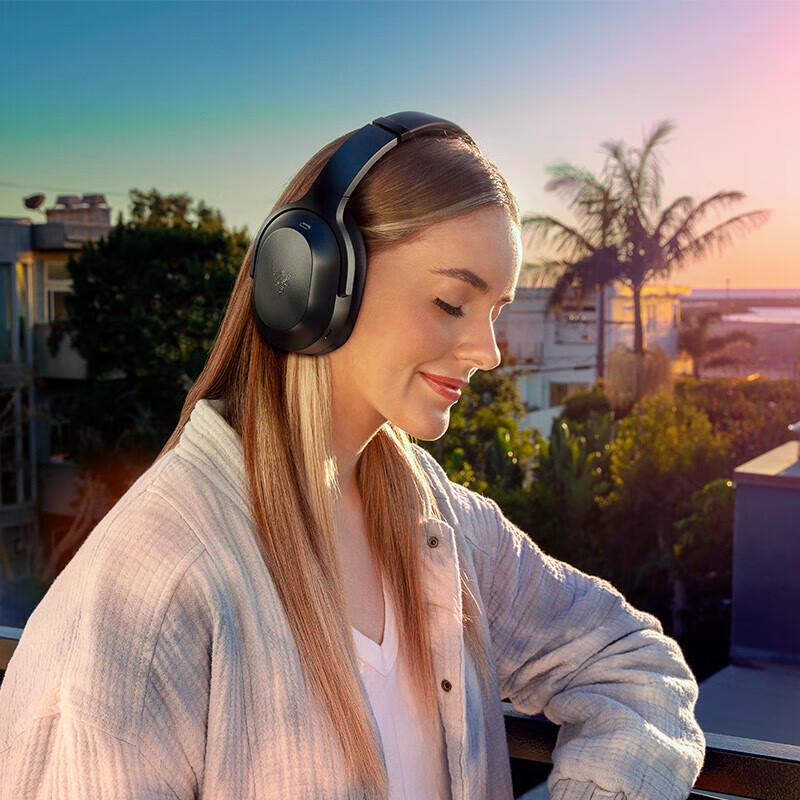 Razer Barracuda Pro Wireless Gaming Headset