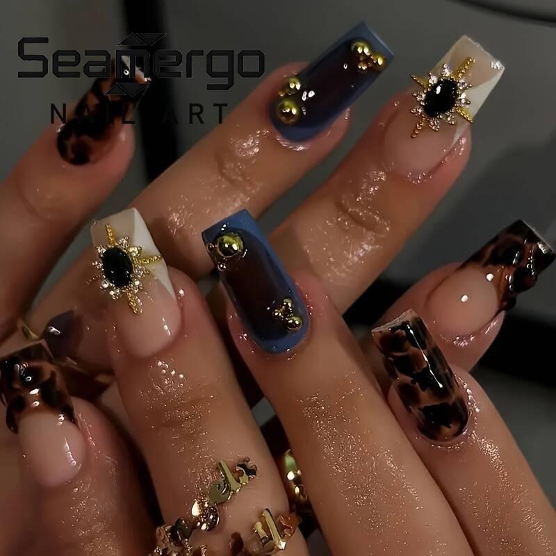 24PCS Sweet Cool Blue Medium Square False Nails Amber Smudging French Nail Tips with Rhinestone Press on Fake Nails Spice Girls