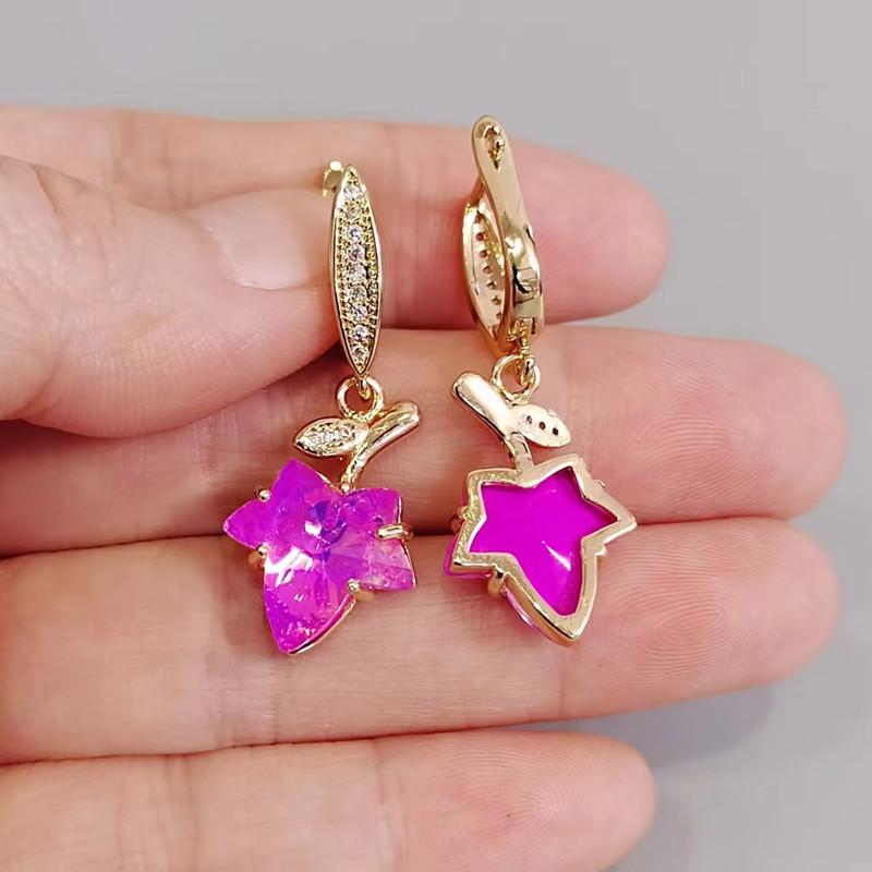 Korea Pink Zircon Maple Leaf Drop Earrings for Women Fashion Gold Color Earring Jewelry Wedding Party Accessories