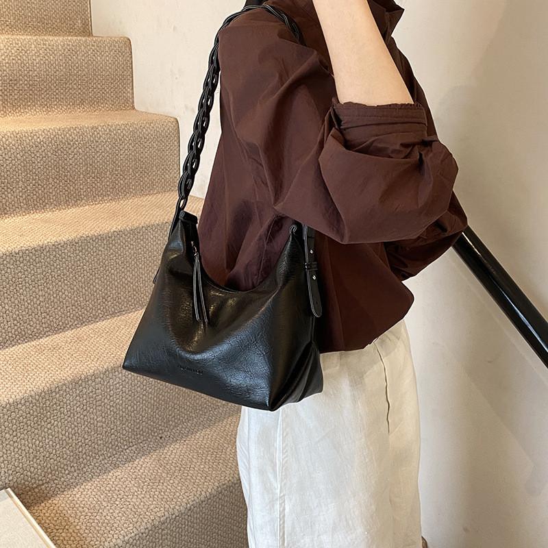 Ielgy Retro Lazy Style Tote Bag Fashion Dumpling Bag Casual Commuter Armpit Order Shoulder Bag