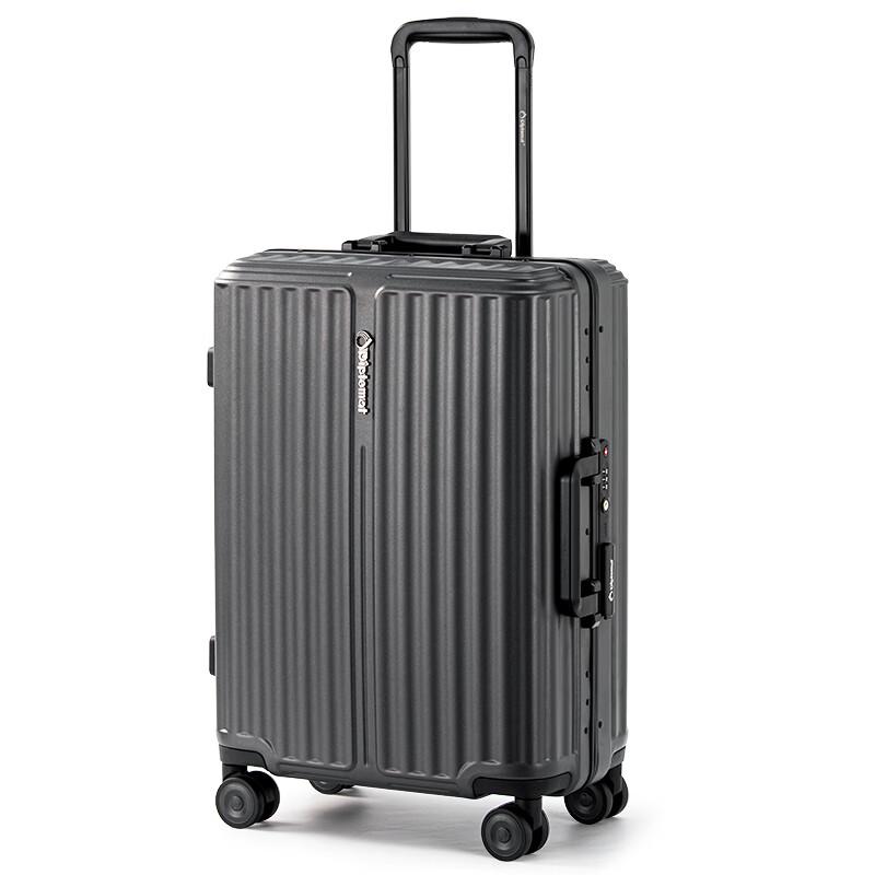 Diplomat 20-inch Aluminum Frame Hardshell Spinner Luggage