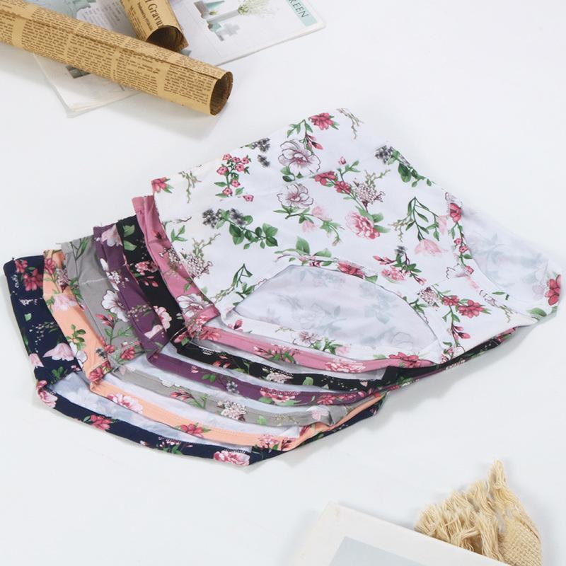 7PCS Plus-Size Women's Printed Triangle Panties Stylish Mid-Waist & High-Waist Designs