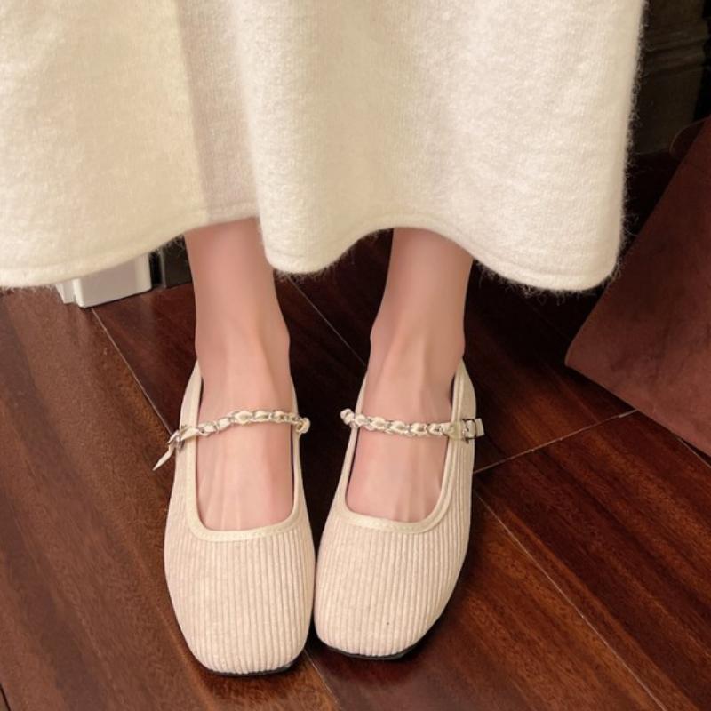 2026 Retro Metal Chain One Strap Flat Shoes Women's Autumn New Square Toe Suede Soft Sole Non-slip Low-top Single Shoes
