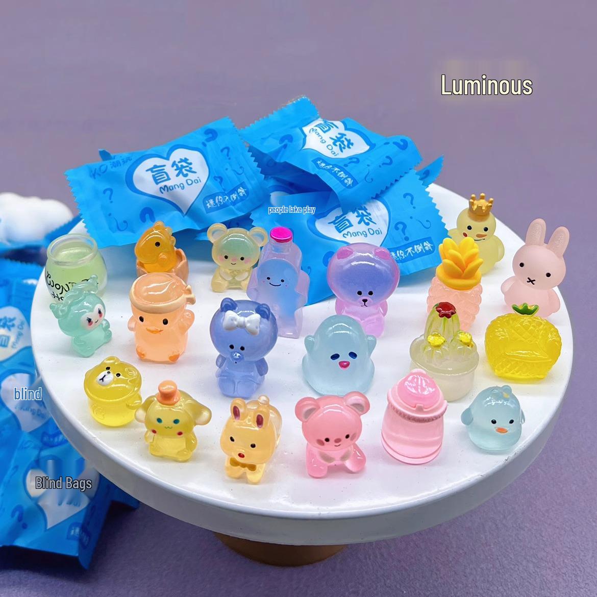 

Миниатюрная светящаяся фигурка животного в закрытой упаковке - Маленький подарок для детей 10 Random Luminous Cartoons