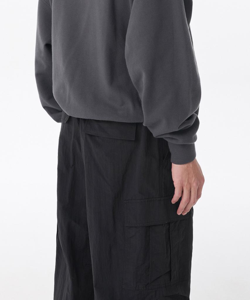 Musinsa Standard Nylon One-Tuck Parachute Cargo Pants [Black]