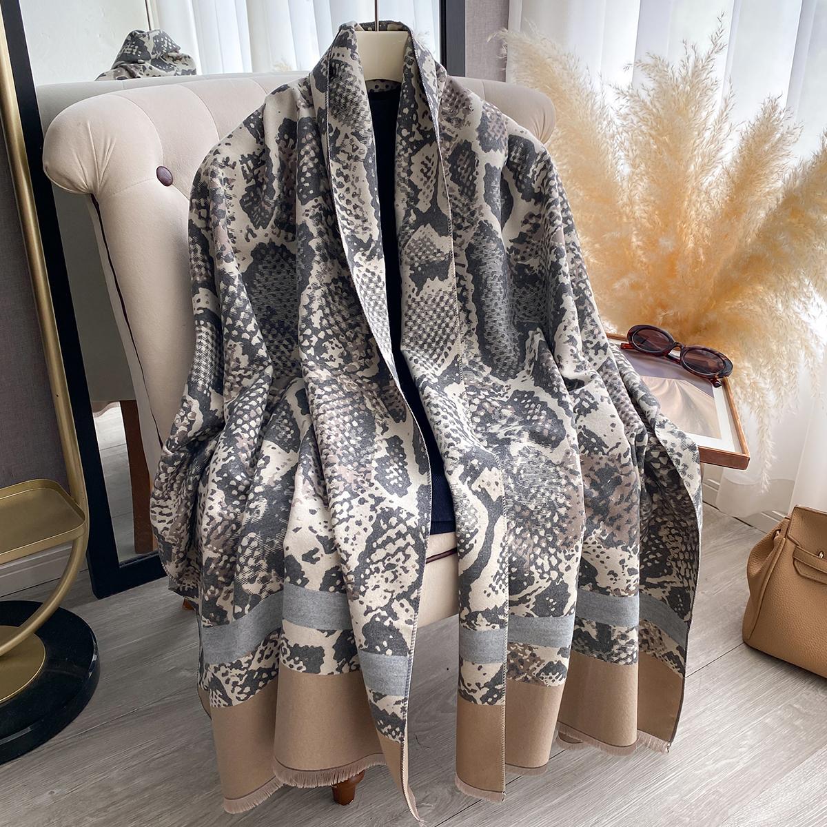 

Роскошный леопардовый зимний кашемировый шарф для женщин, теплый пашминовый платок, бандана, женский плотный плед, мягкий платок-буфанда