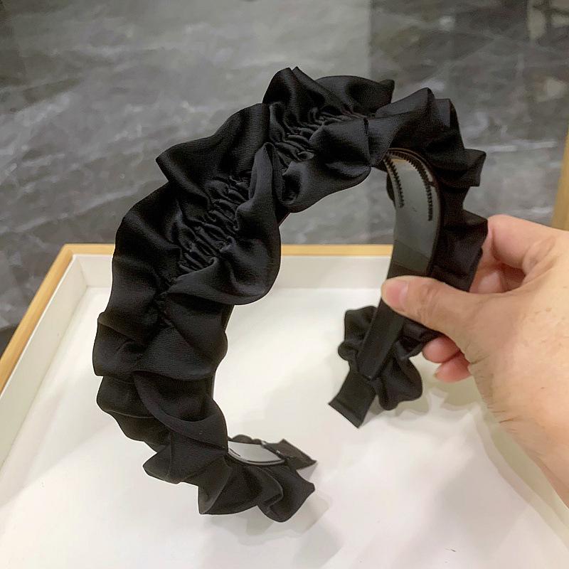 Korean Style Black Wide-Brimmed Satin Pleated Headband for Face Washing