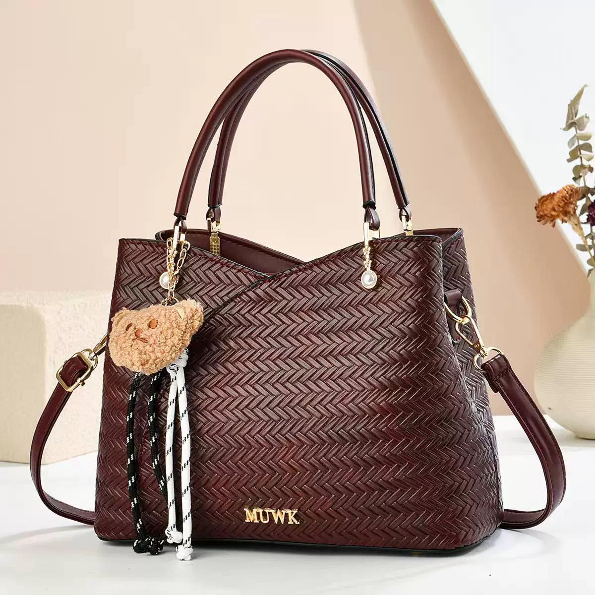

Large Capacity Retro Solid Color Woven Handbag Women s Commuter Tote Bag Street Style PU Leather Shoulder Bags вина червоного кольору