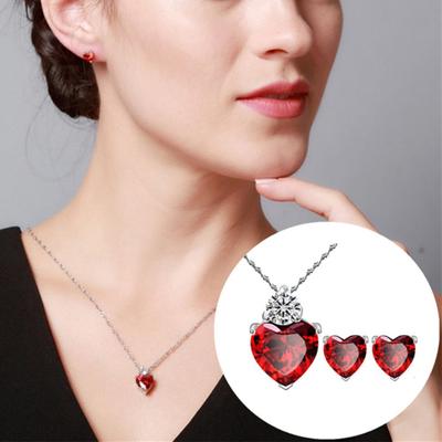 Lady Shiny Cubic Zirconia Love Heart Pendant Necklace Stud Earrings Jewelry Set