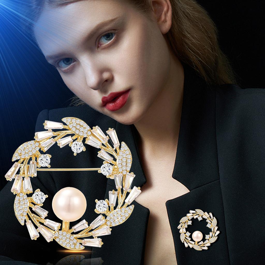 Pearl Brooch Women's High-end Silk Scarf Buckle Corsage Pin Annual Trend Niche Design Sense Decorative Accessories