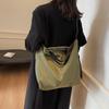 Korean Lightweight 2025 Crossbody Bag: New Fashion, Versatile, Commuter-Friendly, Shoulder & Lazy Style