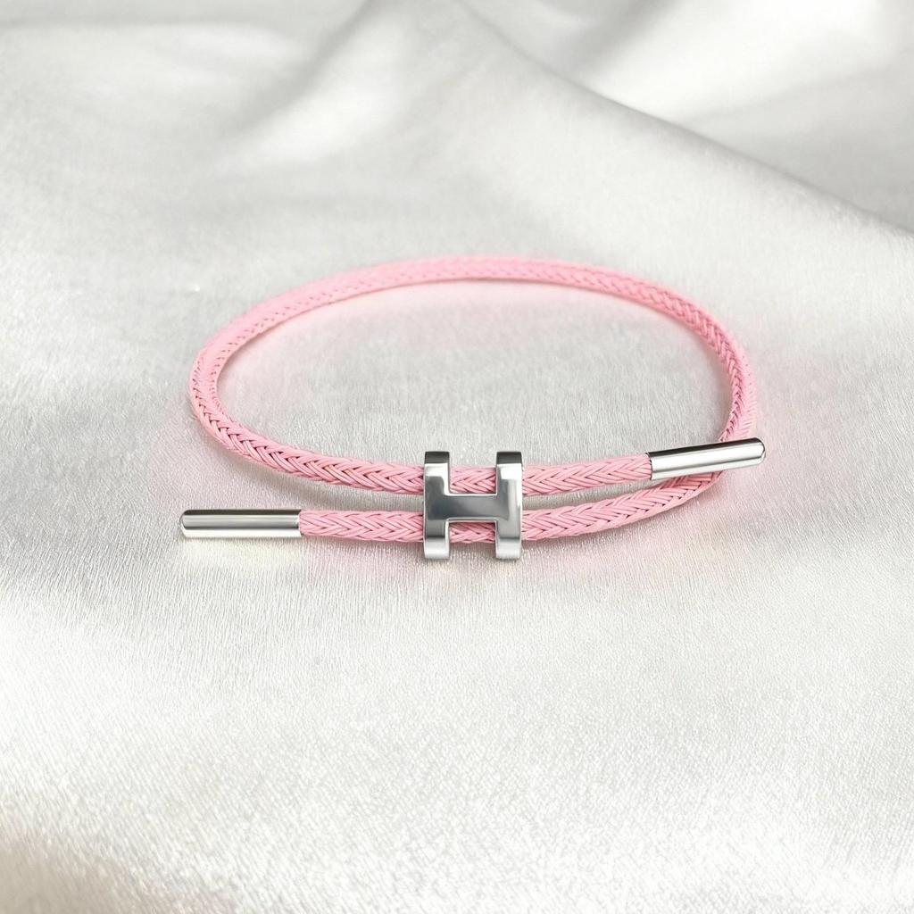 Brățară Reglabilă din Oțel Titan cu Cataramă în Formă de I Transfrontalieră, Finisaj Aur Dur 3D Rezistent la Decolorare, Design Rezistent la Apă și Transpirație