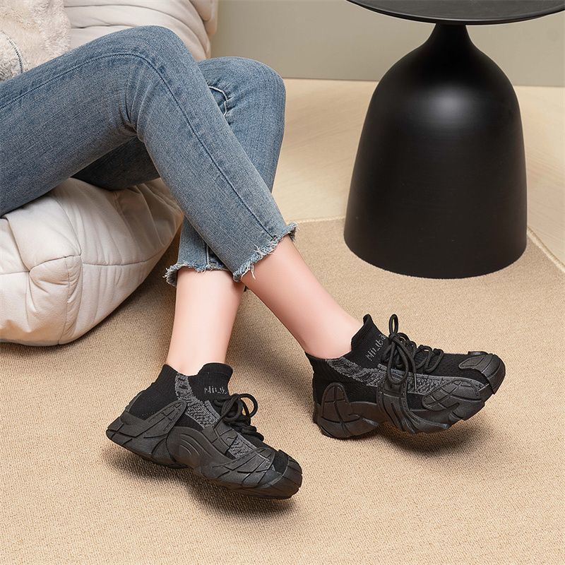 Summer Breathable Fly-woven Women's Shoes Versatile Soft Sole Ultra-light Casual Sports Shoes Running Shoes