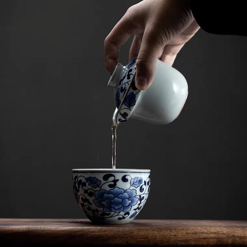 Cyanide Zen Lotus Traveling Tea Set Quick Cup One Pot One Cup Portable Vintage Tangled Lotus Chinese Ceramic Set