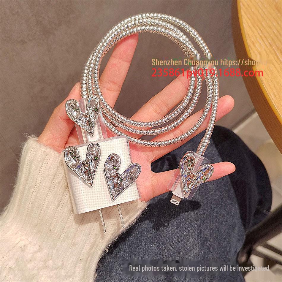 Silver Heart Apple 15 Pro Max Data Cable Protective Cover for iPhone 14 - 20W Fast Charging Soft Shell